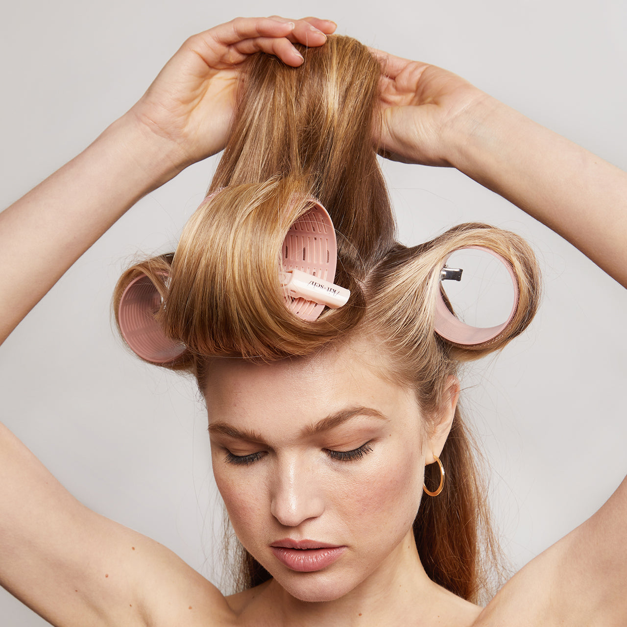 4215-62330-NoSlipCrocodileClip-3pc-Multicolor-XLThermalRollers-4pc-Terracotta-Model-KitschPro-2-1280x1280px.jpg