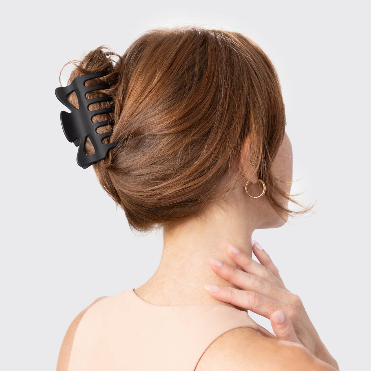 4871-EcoFriendly-LargeClawClip-2pc-Model-Hair-Black_Tort-1280x1280px_1.jpg
