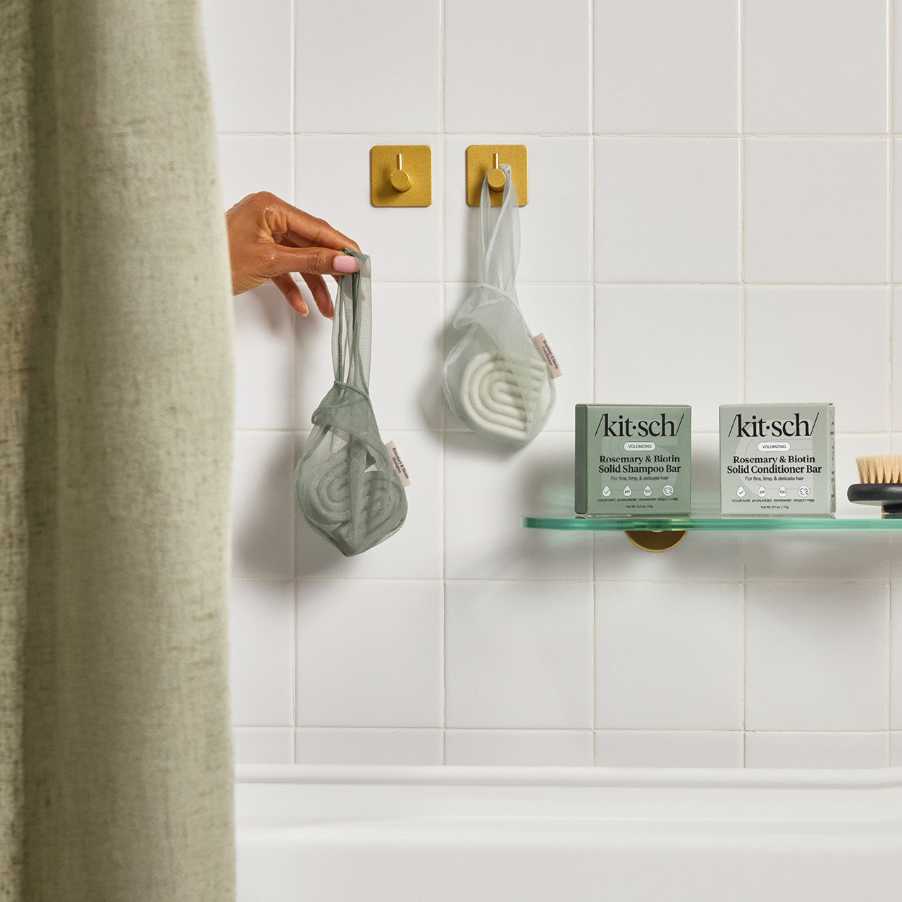 501482-501475-64945-64952-CreativeProductShoot-BottleFreeBeauty-Rosemary_Biotin-Group-1280x1280px_b157aec6-8220-49e1-bf6c-88077209b398.jpg