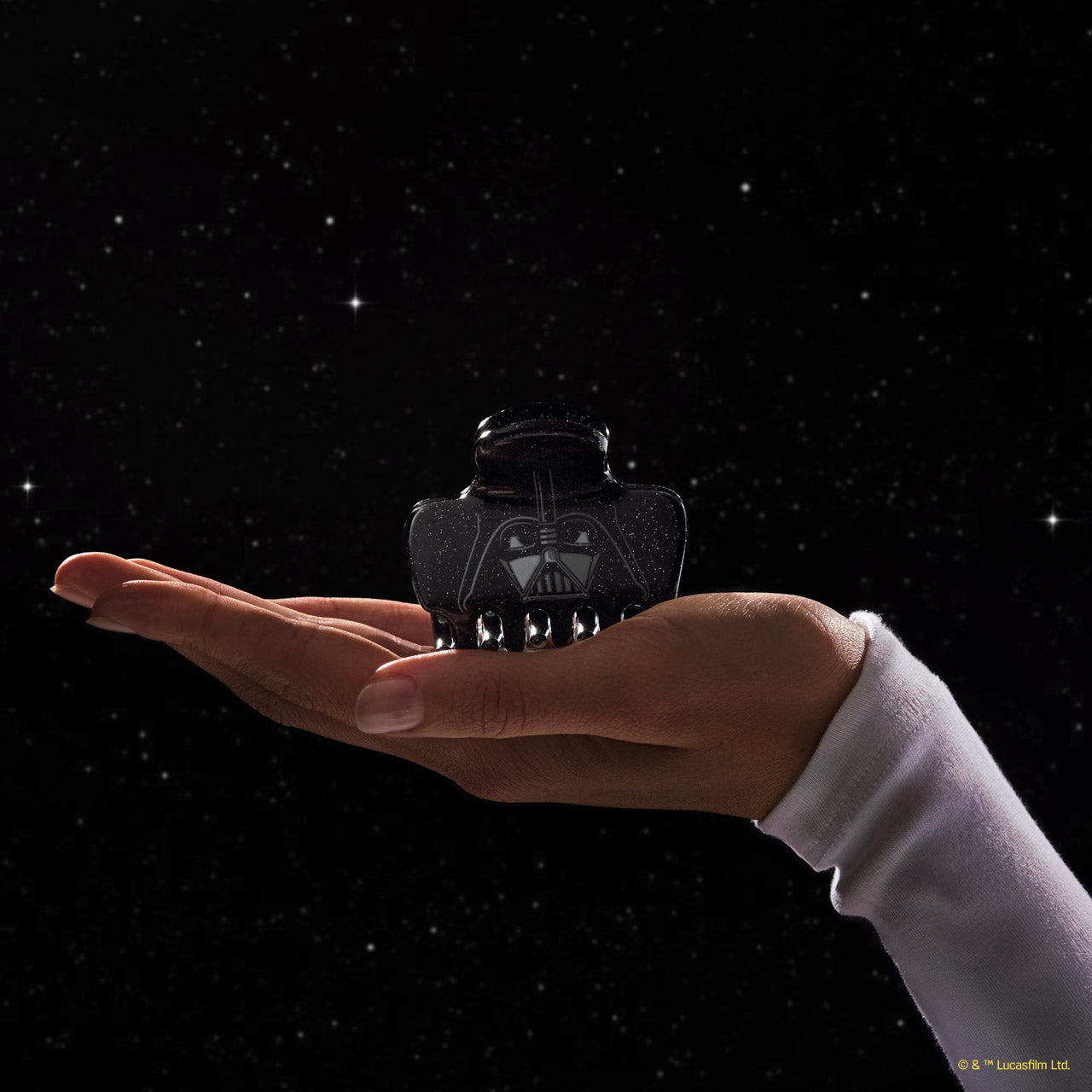 504469-StarWarsxKitsch-CreativeProductShoot-GlitterCloudClip-DarthVader-1280x1280px.jpg