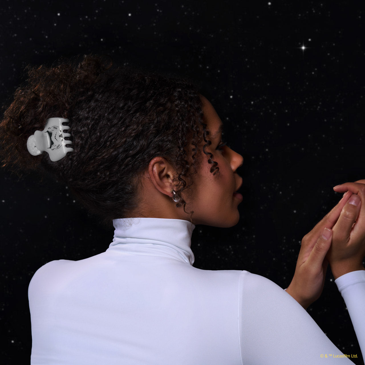 504476-StarWarsxKitsch-GlitterCloudClip-Stormtrooper-Model-1280x1280px.jpg