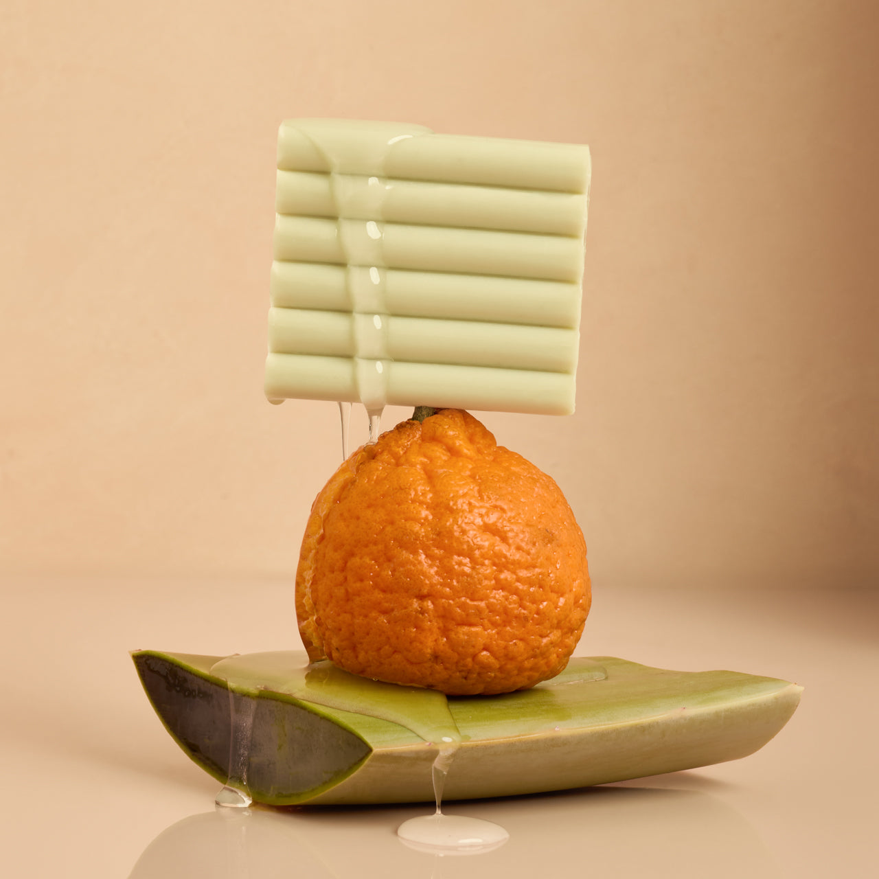 504650-CreativeProductShoot-GlycolicAcidSolidFace_BodyWash-BottleFreeBeauty-3-1280x1280px.jpg