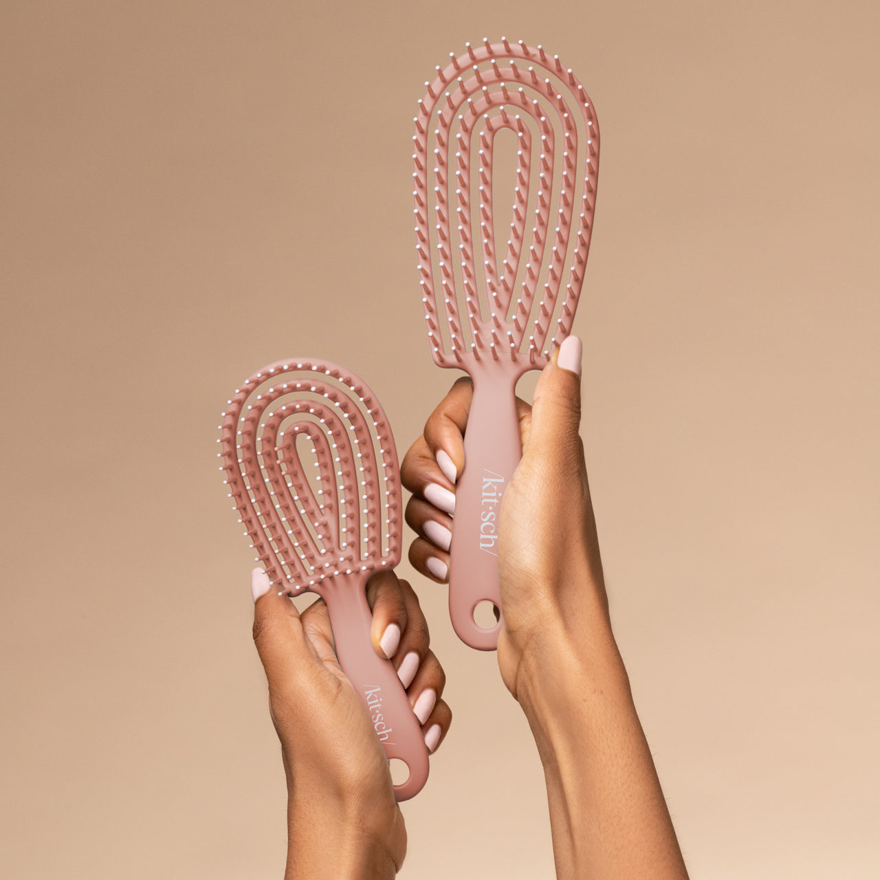 504803-MiniDetanglingFlexiBrush-Pro-Terracotta-Model-1280x1280px.jpg
