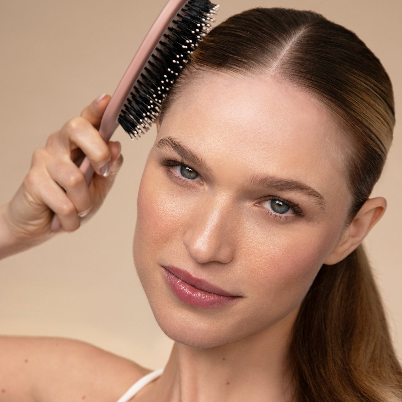 505770-Smooth_Polish_Brush_Terracotta-Pro-Model-1280x1280px.jpg