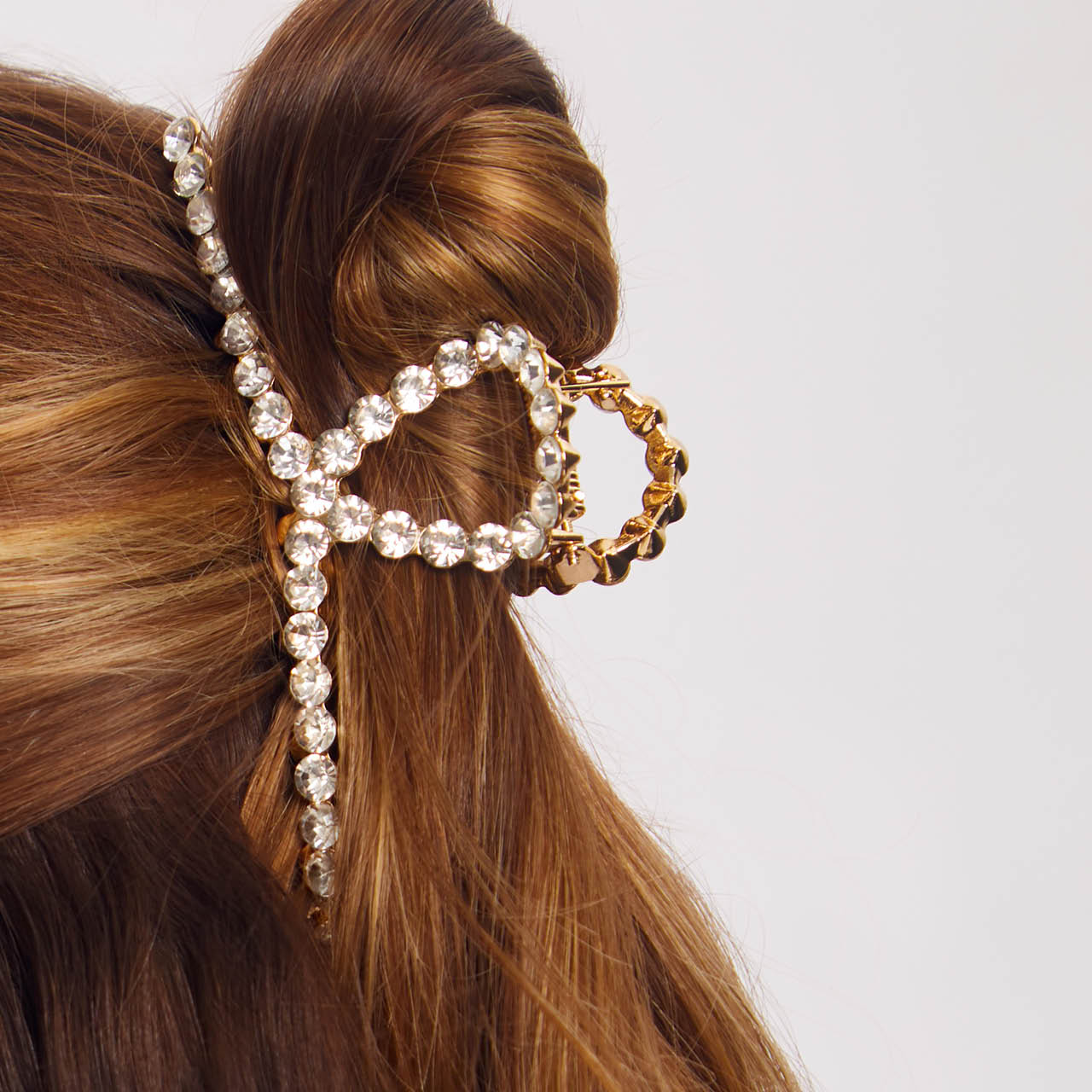 63078-CreativeProductShoot-MetalRhinestoneLoopClawClip-1pc-Model-Hair-Gold-1280x1280px.jpg