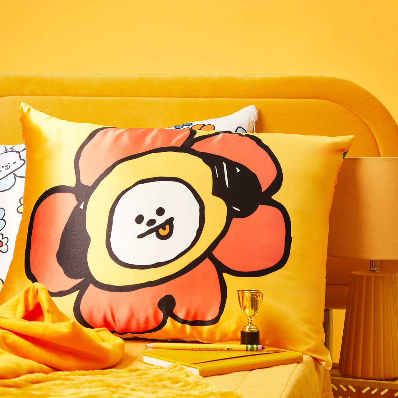 65485-BT21xKitsch-CreativeProductShoot-SatinPillowcase-Chimmy-1280x1280px.jpg