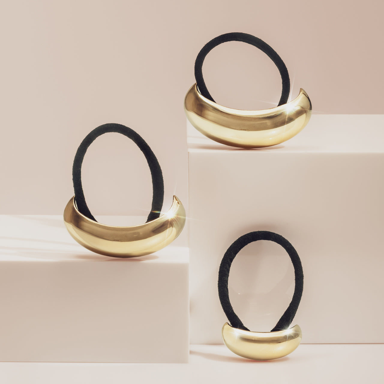 68943-69322-69377-CreativeProductShoot-MetalCloudCuff-Gold-Hair-Group-4-1280x1280px.jpg