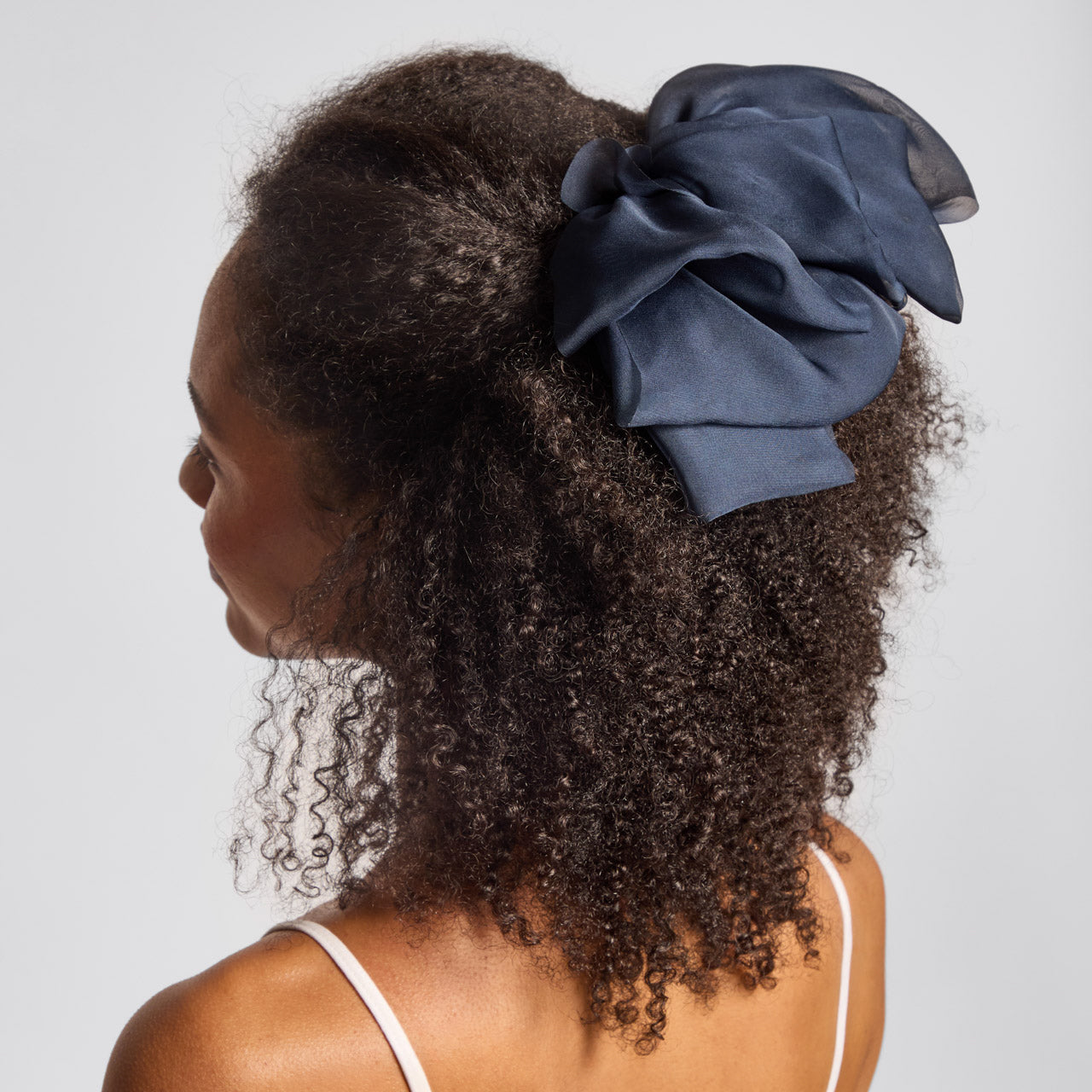 69346-ChiffonBowHairClip-1pc-Hair-BlueOrchid-Model-2-1280x1280px.jpg