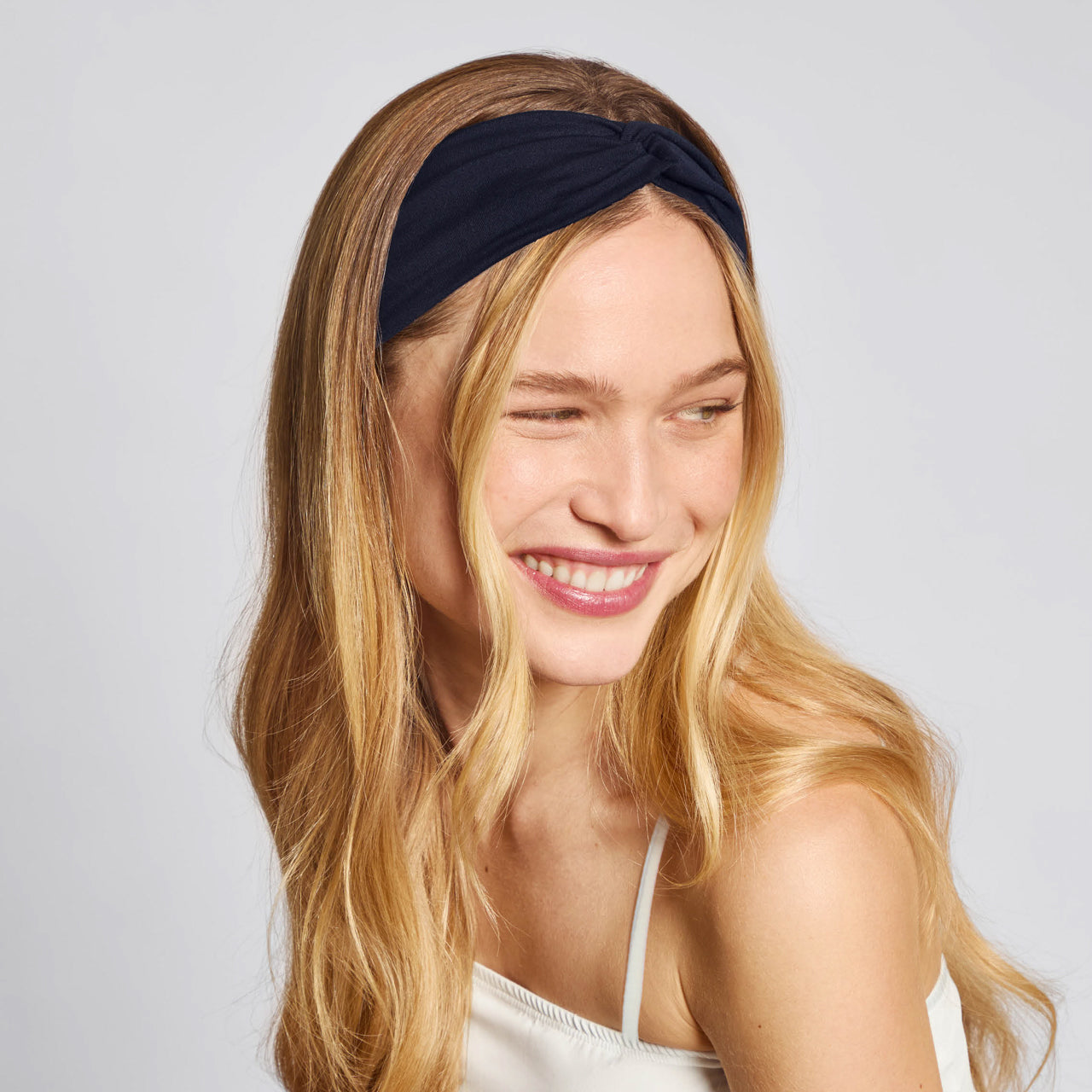 69360-RecycledFabric-WideTwistHeadbands-2pc-Hair-GardenBouquet-Model-3-1280x1280px.jpg
