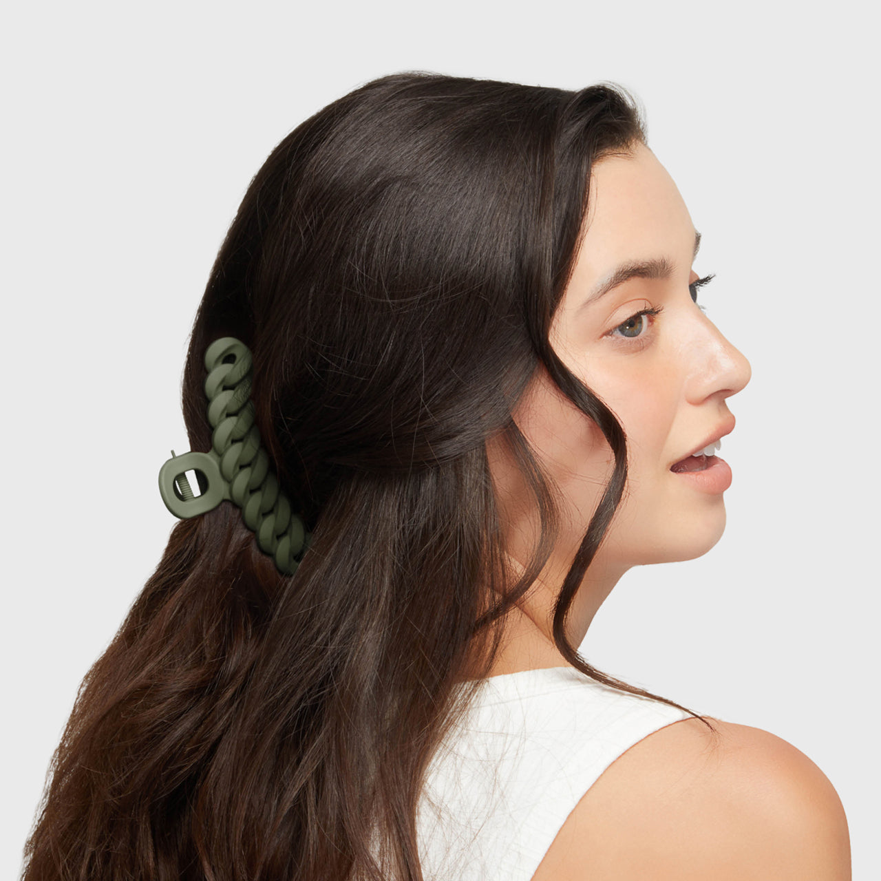 8589-Hair-lifestyle-eco-chain-clawclip-moss-1280x1280px.jpg